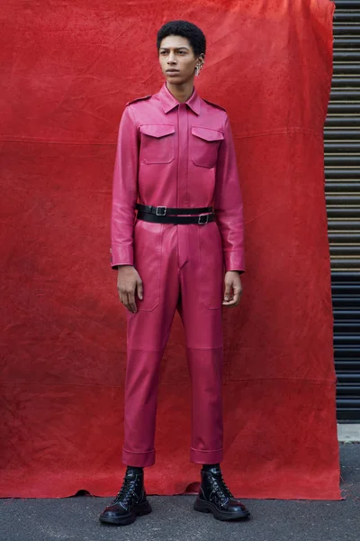 Look 18